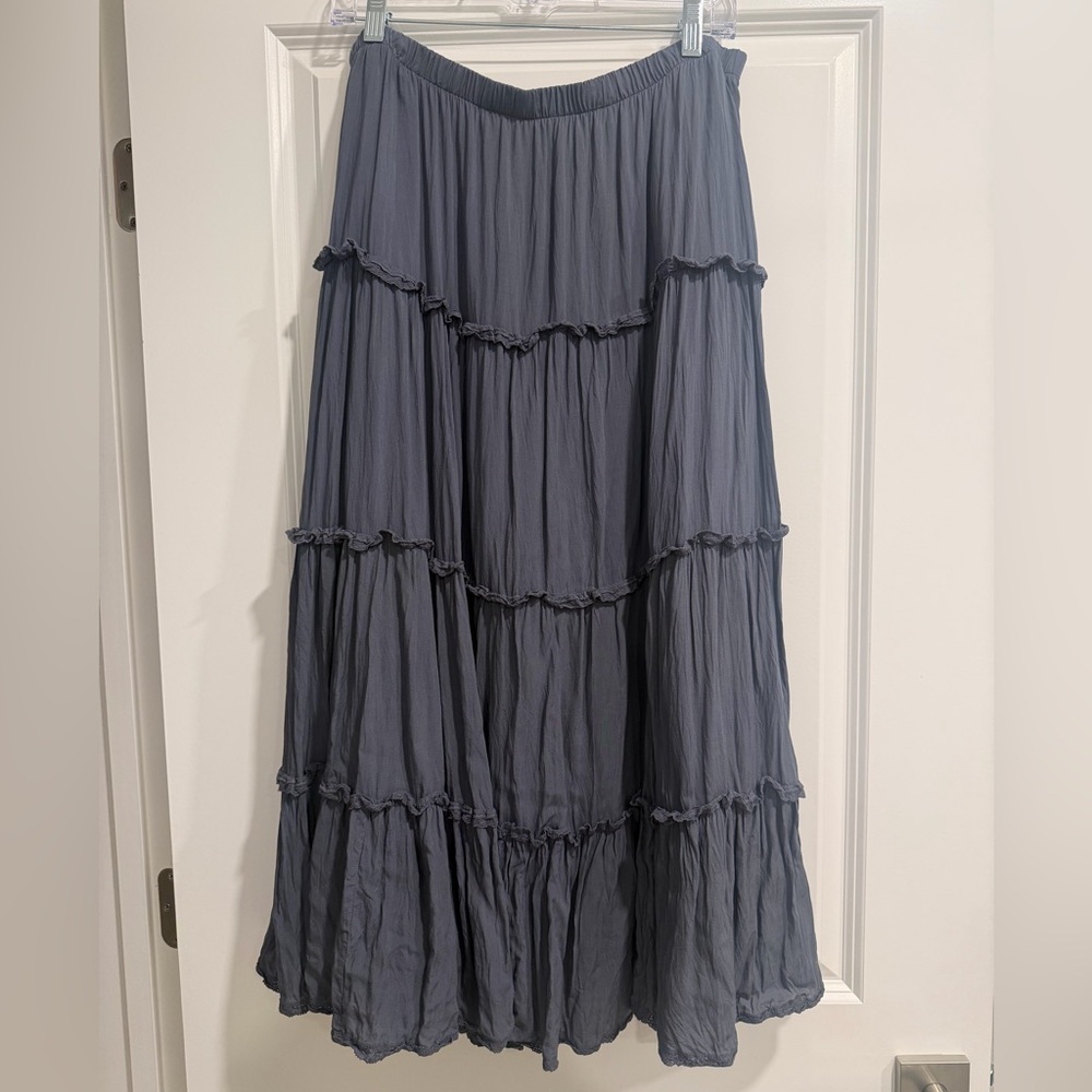 Aritzia Damasque Skirt in Vintage Navy size Large - Picture 7 of 12